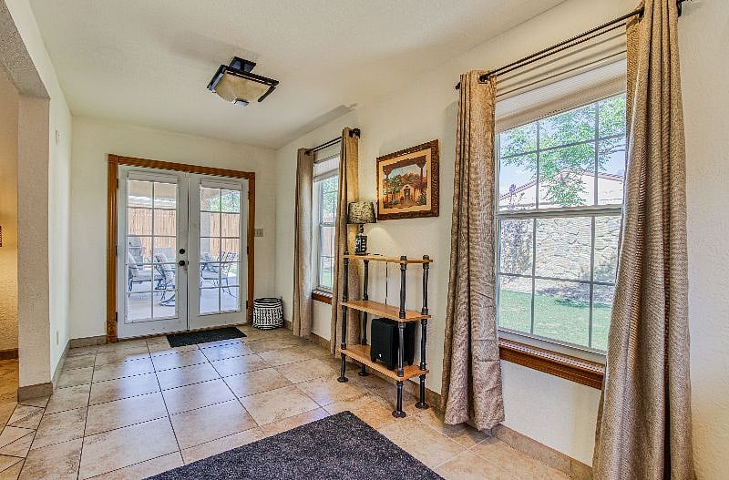 Furnished Finder property 516121_1 photo 24