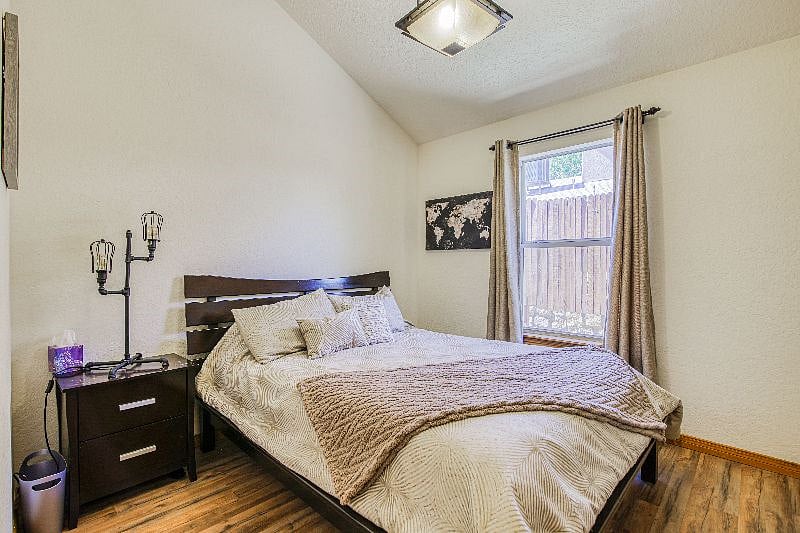 Furnished Finder property 516121_1 photo 26
