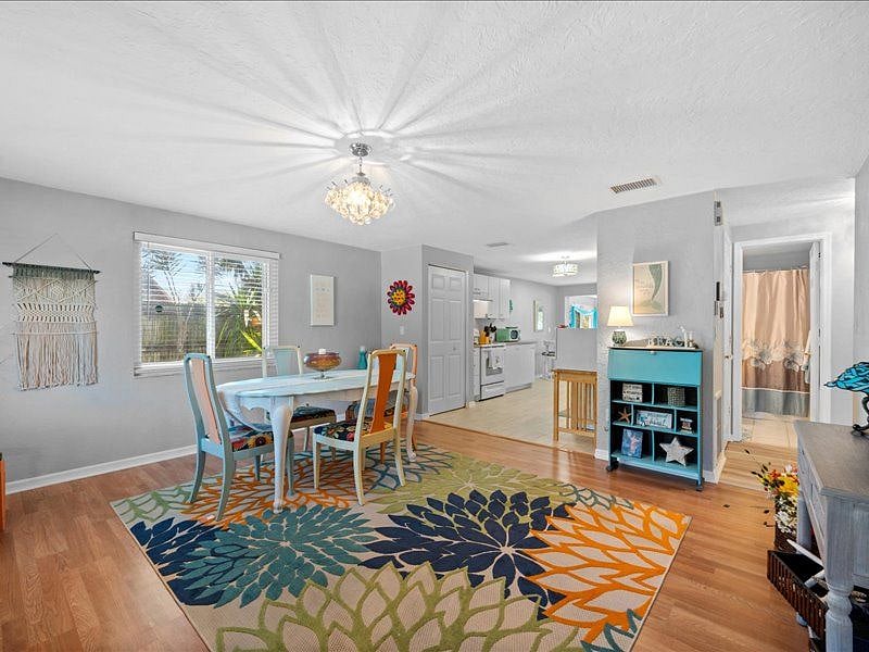 Furnished Finder property 516129_1 photo 3
