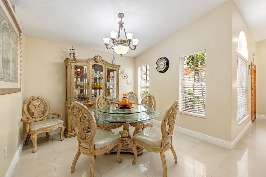 Furnished Finder property 516169_1 photo 36