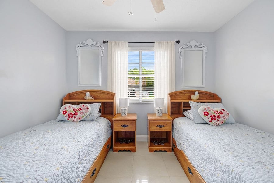 Furnished Finder property 516169_1 photo 23