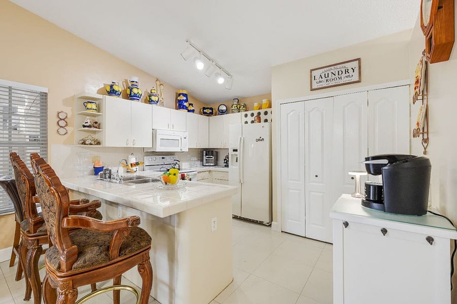 Furnished Finder property 516169_1 photo 44