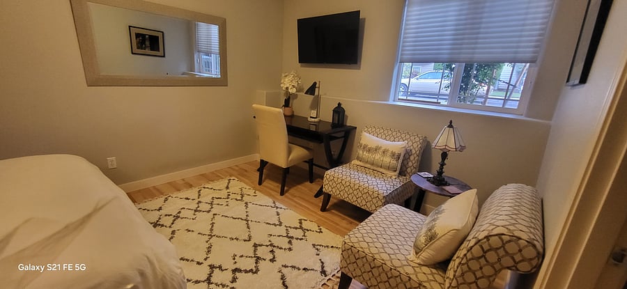 Furnished Finder property 516189_1 photo 3