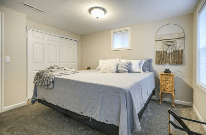 Master Bedroom- with very comfortable mattress, bedding and room darkening curtains~ Peaceful
