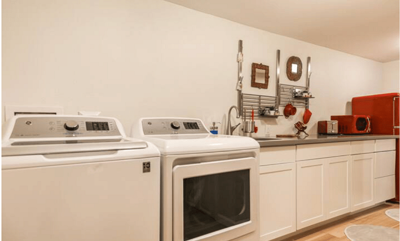 Community- Full size washer and dryer.