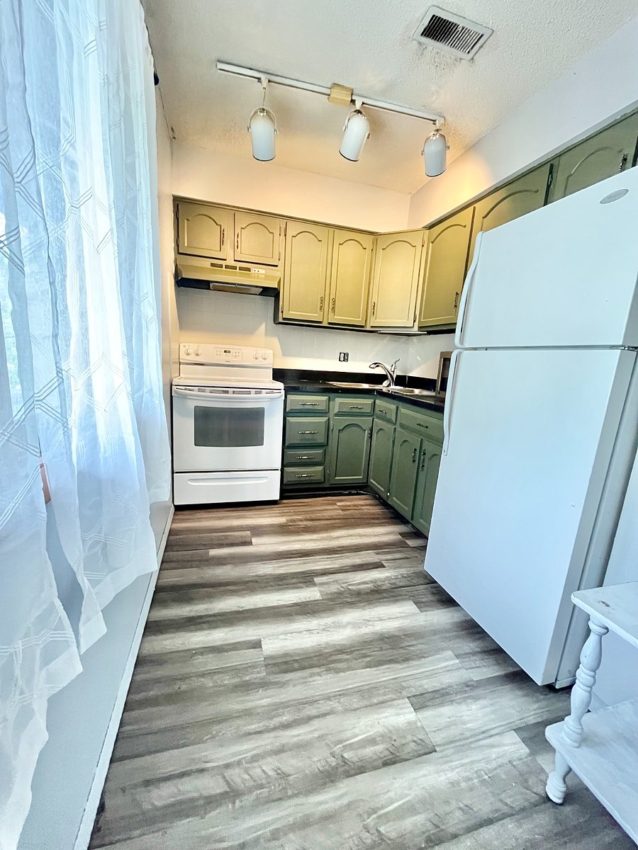 Furnished Finder property 516357_3 photo 3