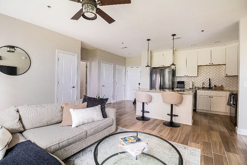 Furnished Finder property 516428_1 photo 4