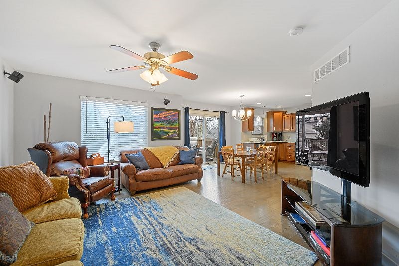 Furnished Finder property 516431_1 photo 3