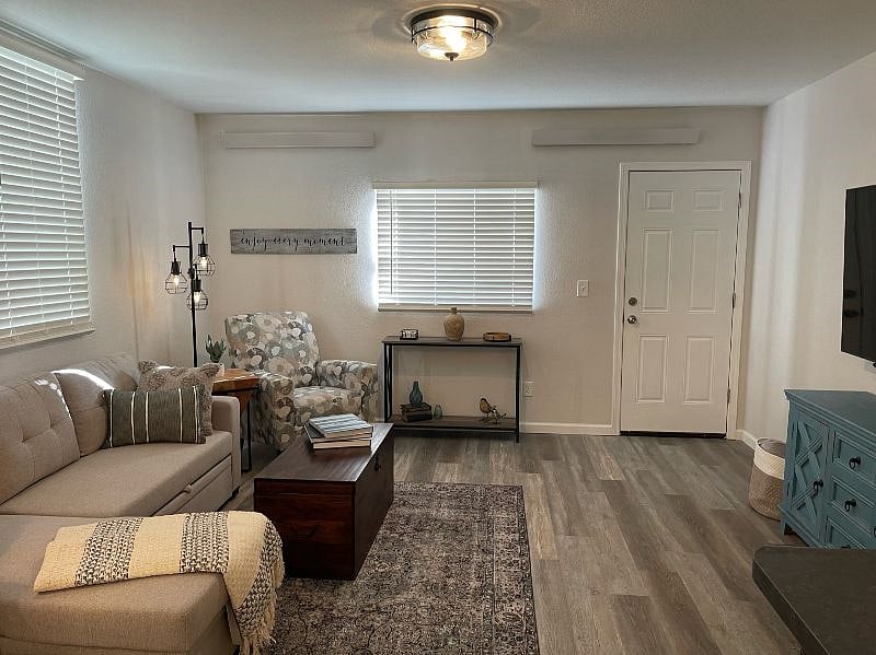Furnished Finder property 516502_1 photo 3