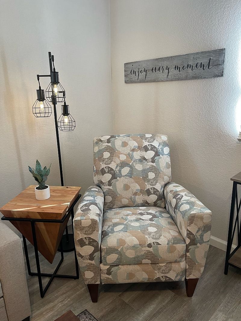 Furnished Finder property 516502_1 photo 9
