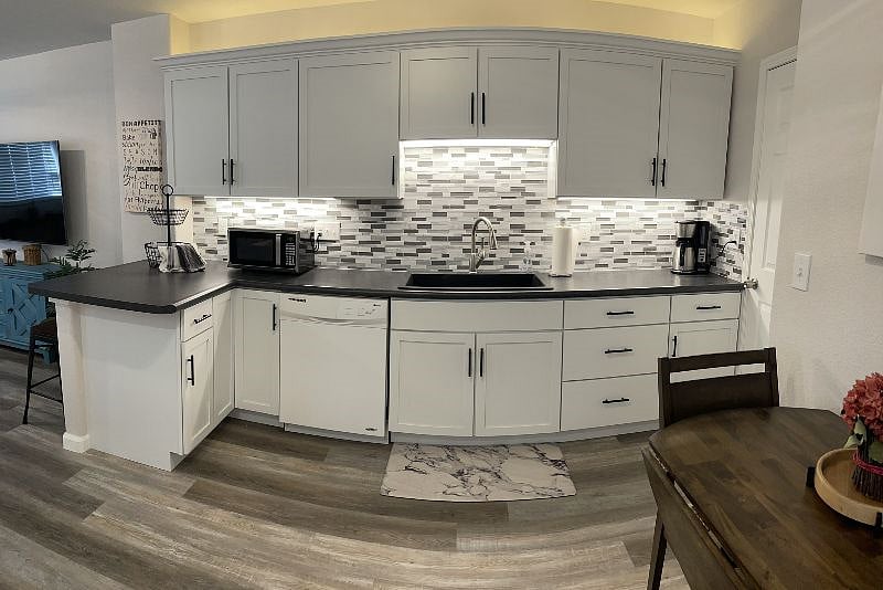 Furnished Finder property 516502_1 photo 11