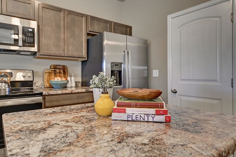 Furnished Finder property 516523_1 photo 4