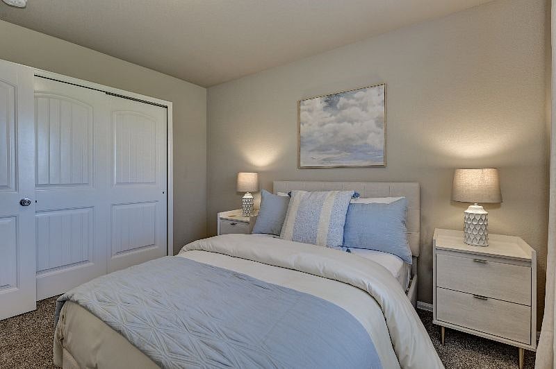 Furnished Finder property 516523_1 photo 6