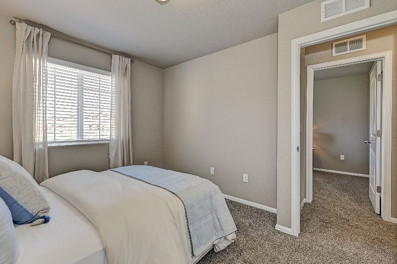 Furnished Finder property 516523_1 photo 24
