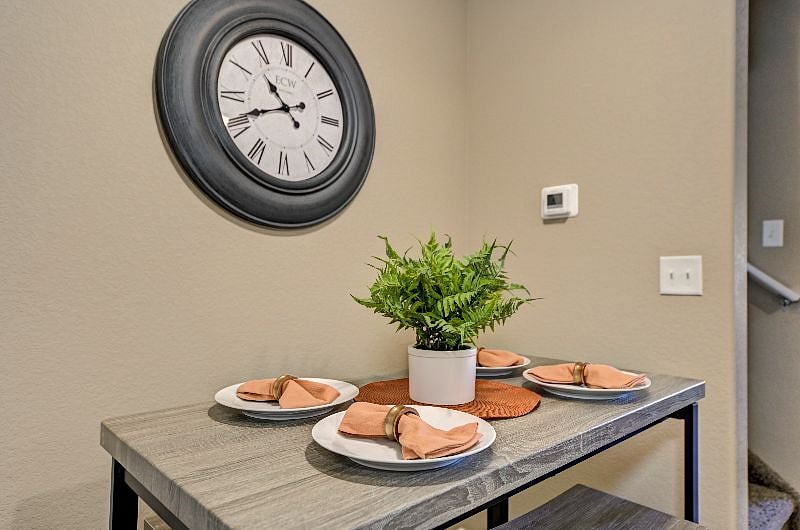 Furnished Finder property 516523_1 photo 26