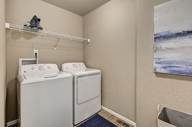 Furnished Finder property 516523_1 photo 31