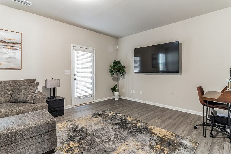 Furnished Finder property 516525_1 photo 22