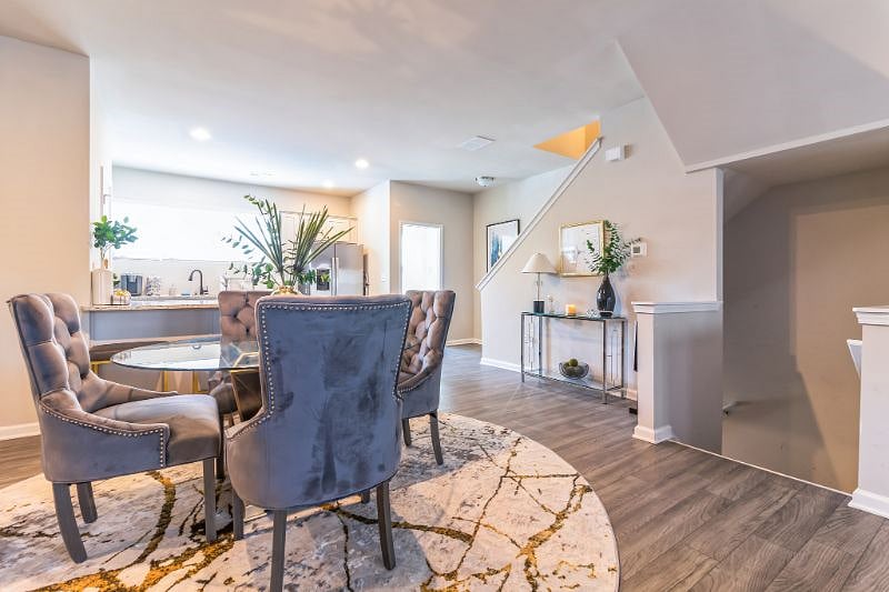 Furnished Finder property 516525_1 photo 8