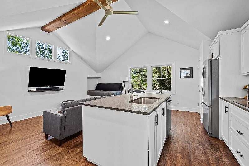 Furnished Finder property 516533_1 photo 8