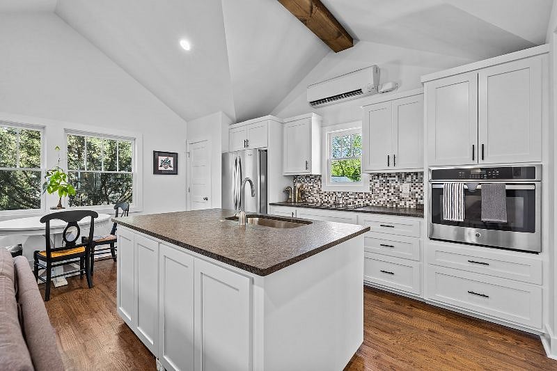 Furnished Finder property 516533_1 photo 10