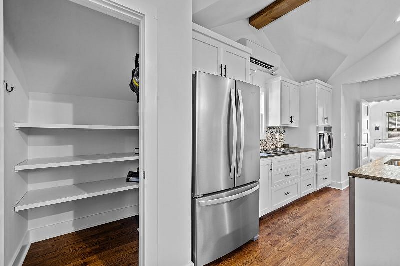 Furnished Finder property 516533_1 photo 17