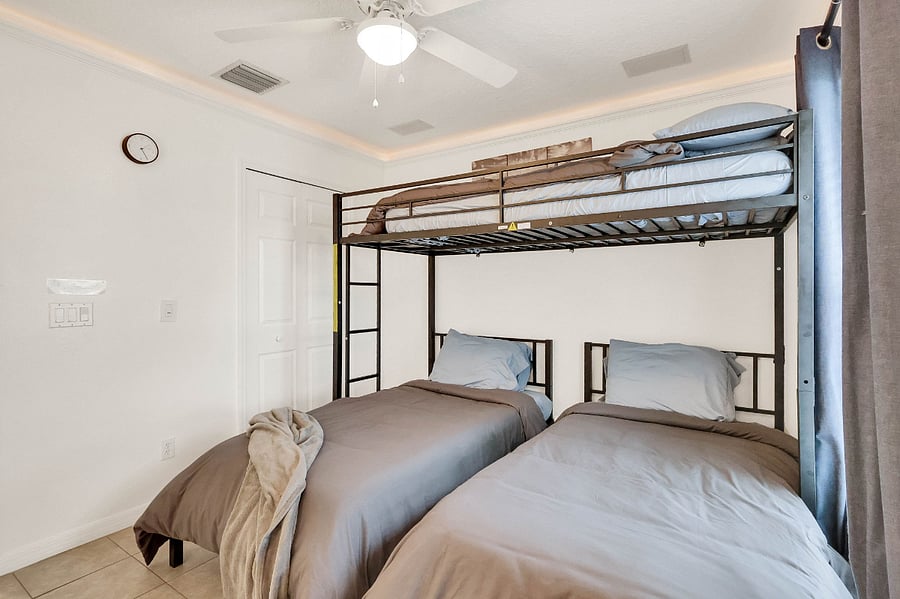 Furnished Finder property 516553_1 photo 34