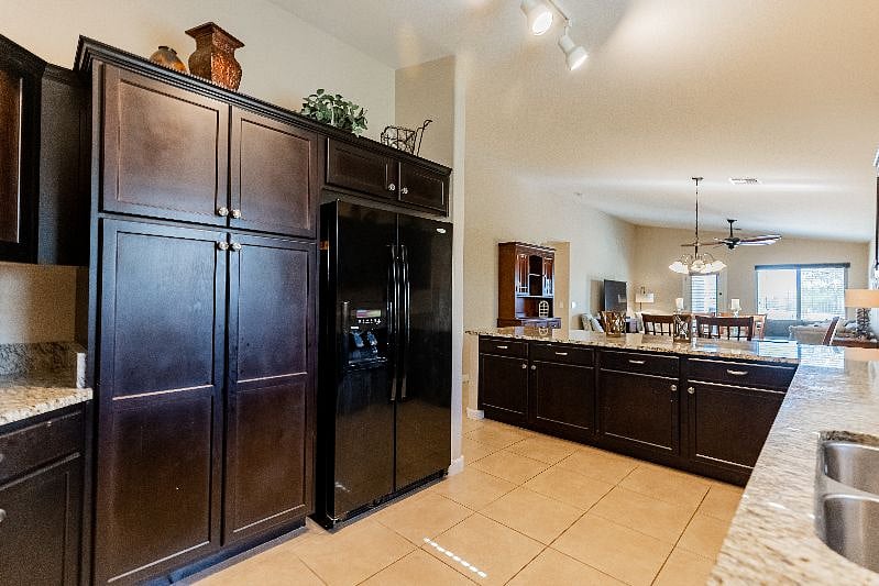 Furnished Finder property 516556_1 photo 25