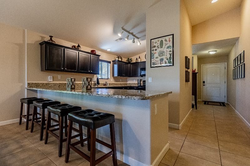 Furnished Finder property 516556_1 photo 32
