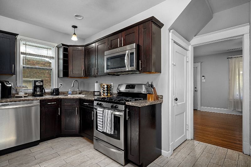 Furnished Finder property 516594_1 photo 12
