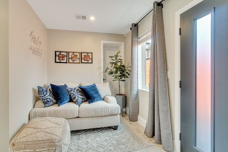Furnished Finder property 516699_1 photo 10