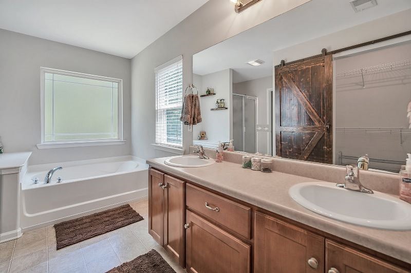 Furnished Finder property 516757_1 photo 24