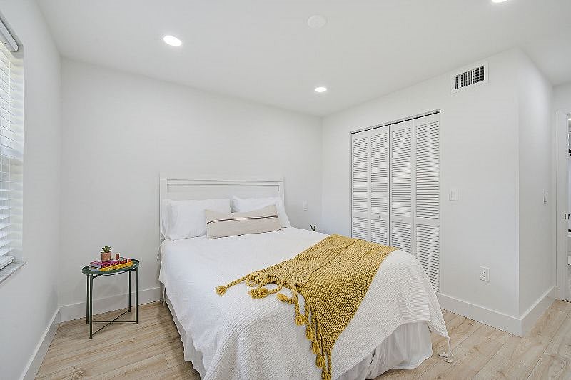 Furnished Finder property 516844_1 photo 11
