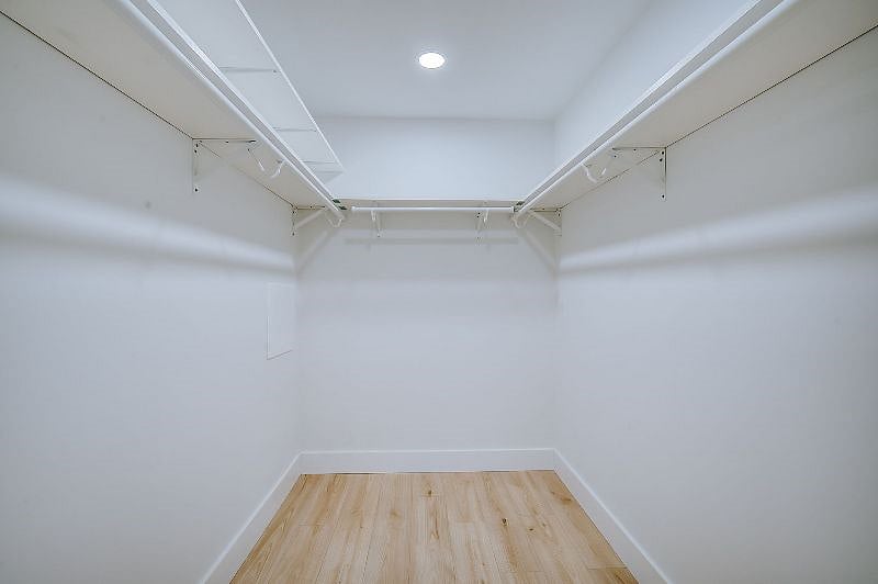 Furnished Finder property 516844_1 photo 8
