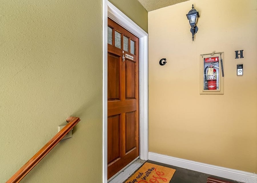 Located on the 2nd floor, step right in and make yourself at home