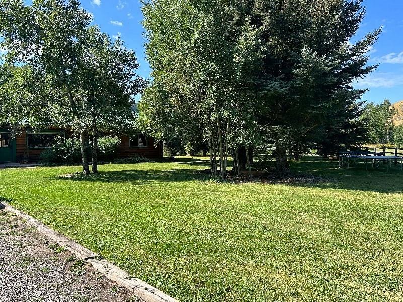 Furnished Finder property 516927_1 photo 22