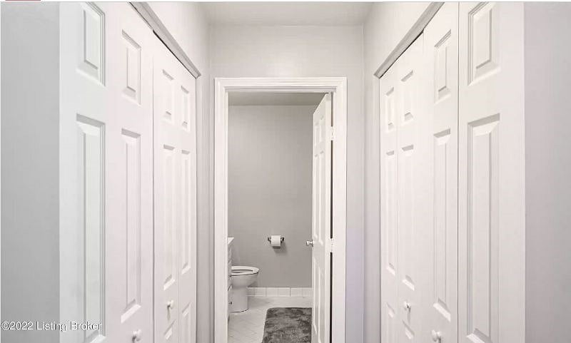Attached full bathroom in master bedroom
