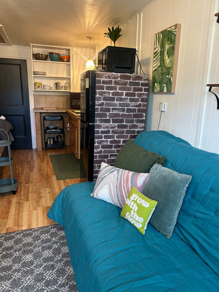 Furnished Finder property 517005_1 photo 12