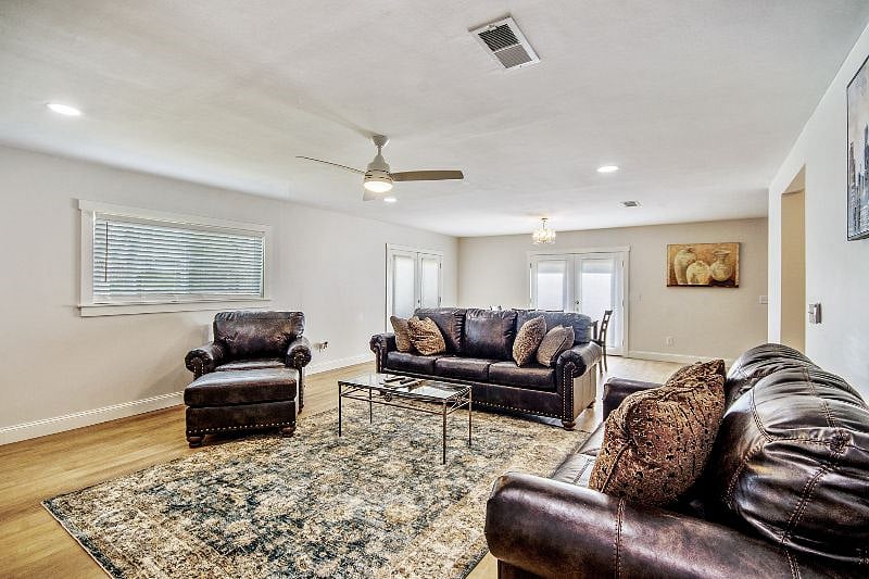 Furnished Finder property 517115_1 photo 3