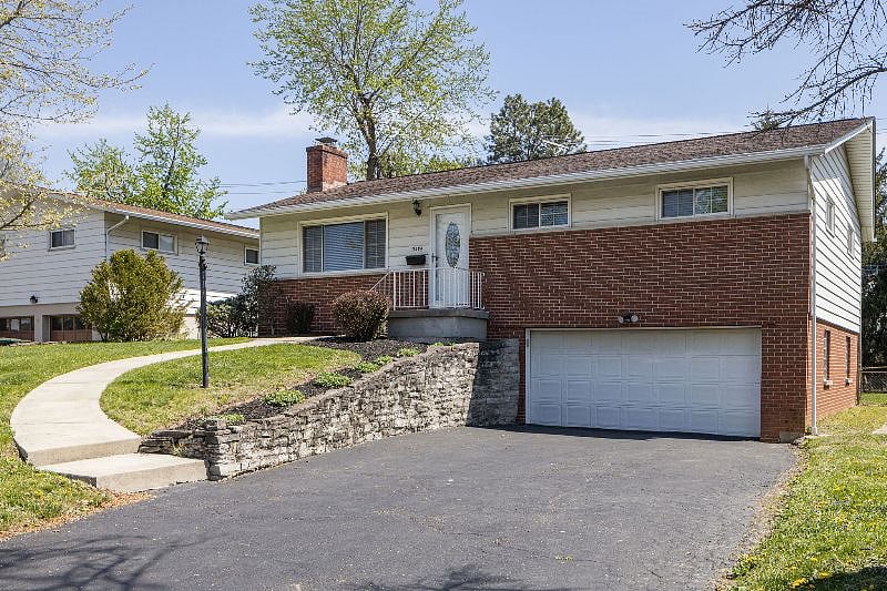 2 car attached garage included with plenty of parking in driveway as well.