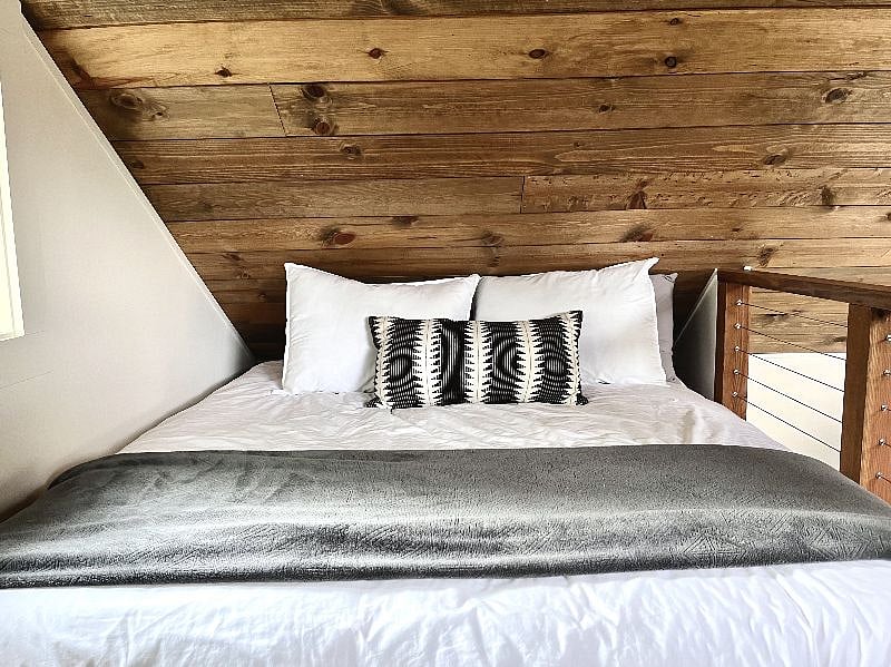 Queen bed with memory foam topper