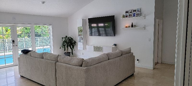 Furnished Finder property 517277_1 photo 3