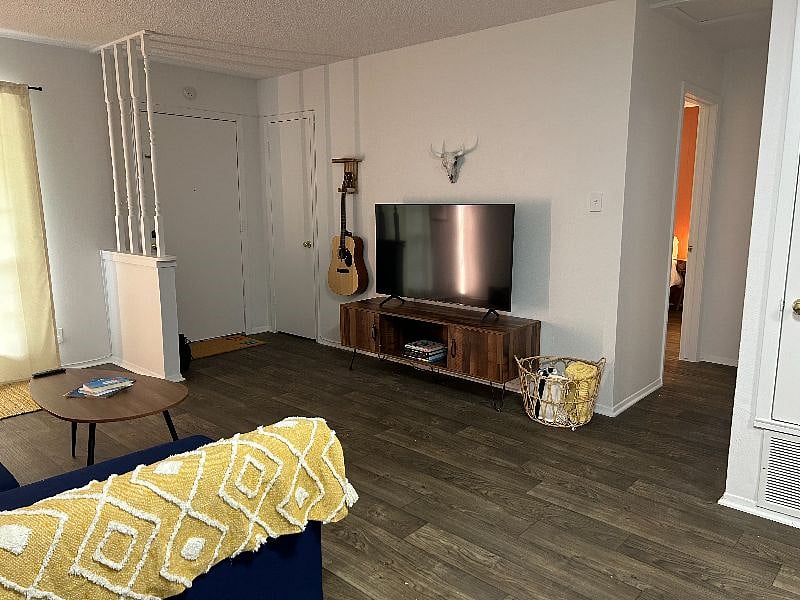 Furnished Finder property 517300_1 photo 17