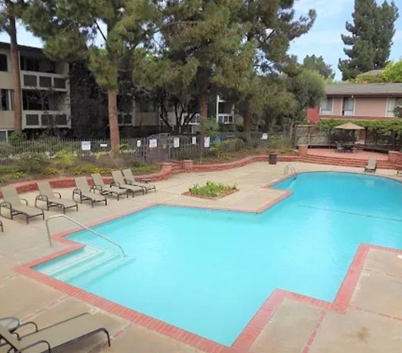 Furnished Finder property 517325_1 photo 12