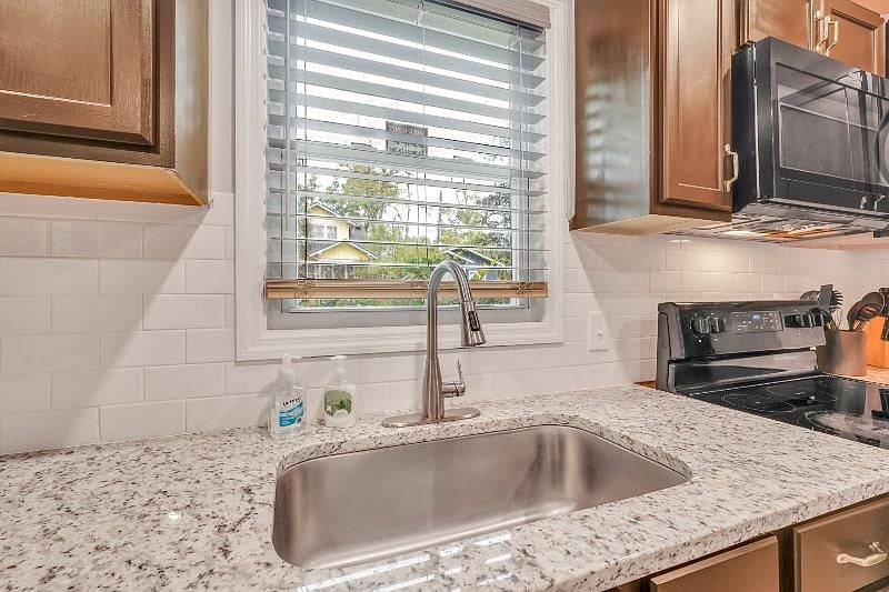 Furnished Finder property 517407_1 photo 30