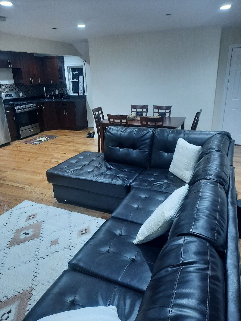 Furnished Finder property 517440_1 photo 3
