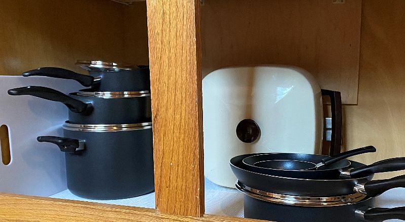Kitchen ware is available if you want it. There are also casserole dishes and mixing bowls for the culinary enthusiast.