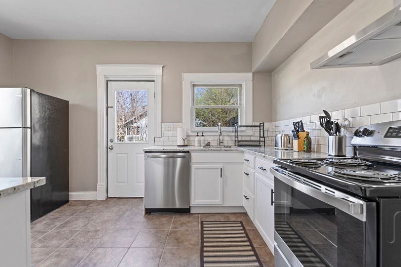 Furnished Finder property 517546_1 photo 15