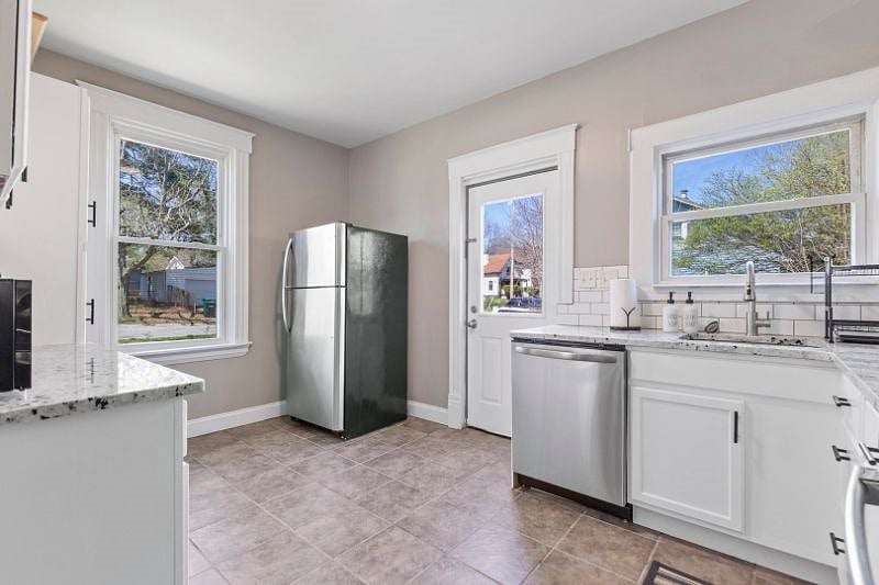 Furnished Finder property 517546_1 photo 17
