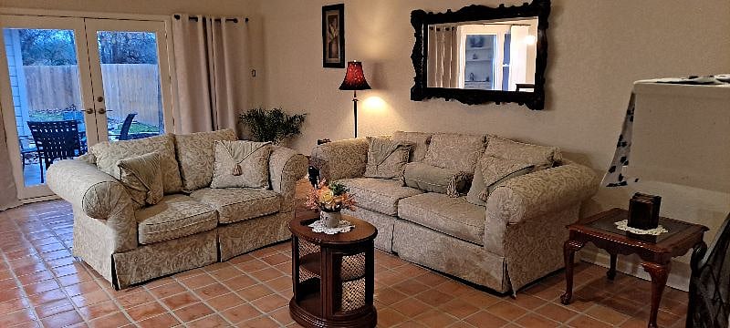 Furnished Finder property 517628_3 photo 3