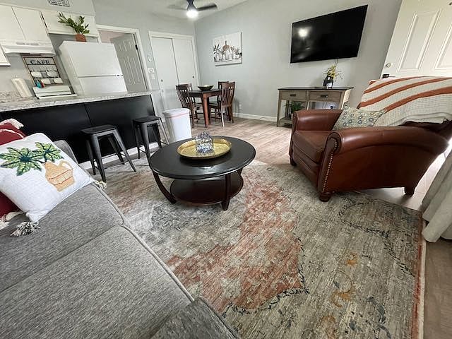 Furnished Finder property 517773_4 photo 4